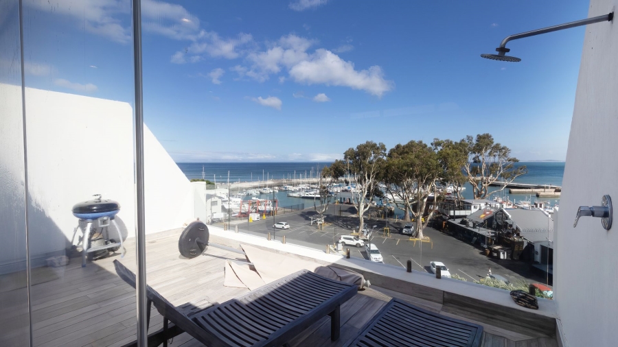 To Let 4 Bedroom Property for Rent in Gordons Bay Village Western Cape